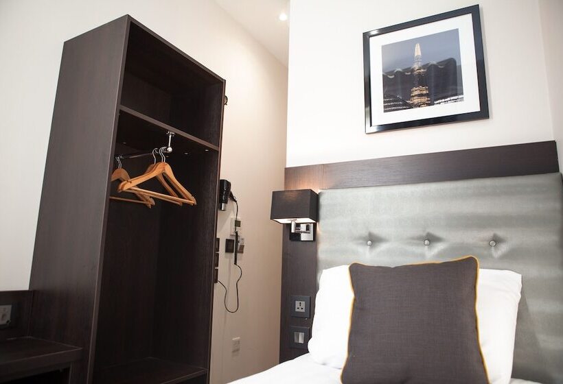 豪华单人间, The Tudor Inn