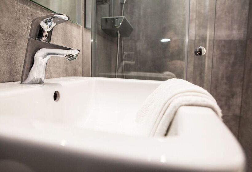 Quarto Deluxe Individual, The Tudor Inn