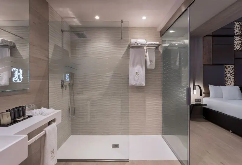اتاق استاندارد با بالکن, Hugo S Boutique Hotel   Adults Only