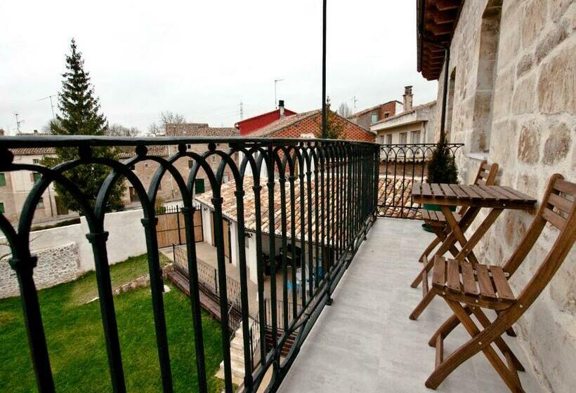 Трехместный Номер Стандарт с Балконом, La Casa De Beli