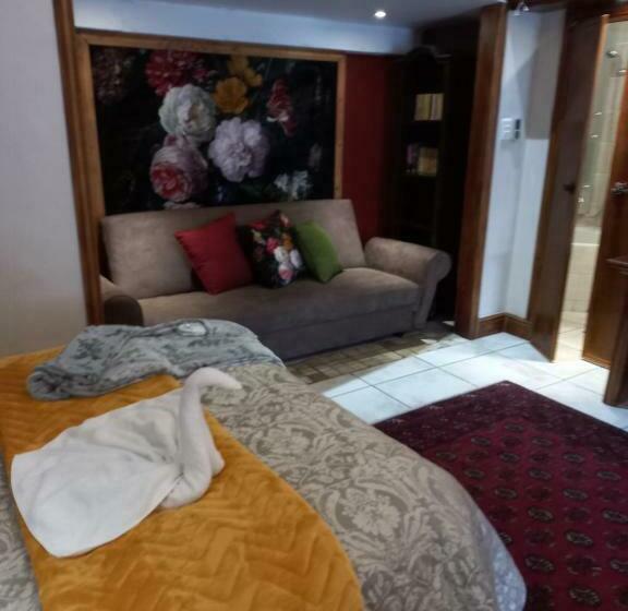 غرفة عائلية حمام مشترك, Belurana River Manor