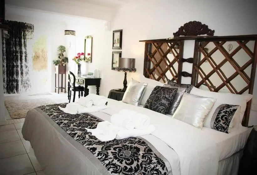 اتاق استاندارد با چشم‌انداز باغ, Belurana River Manor