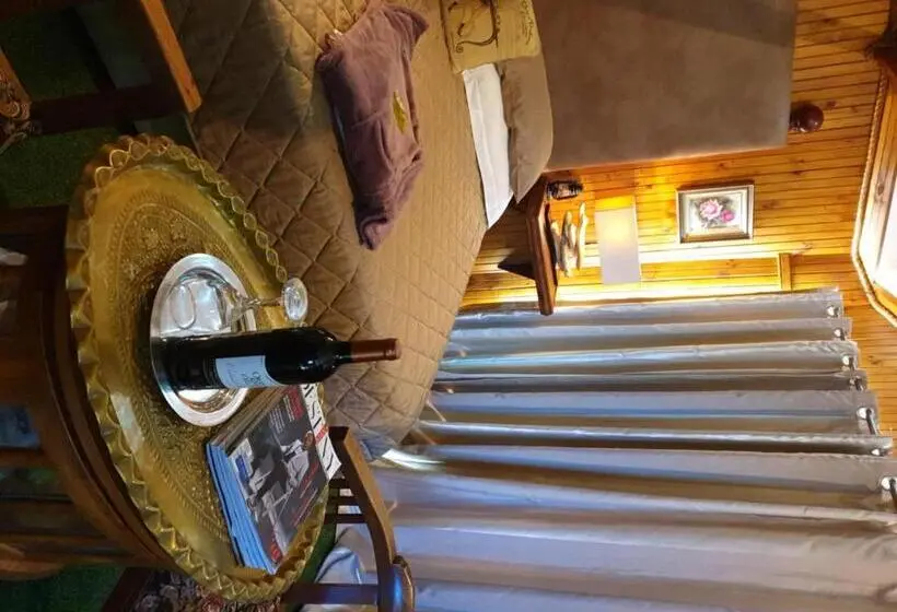 اتاق استاندارد با چشم‌انداز باغ, Belurana River Manor