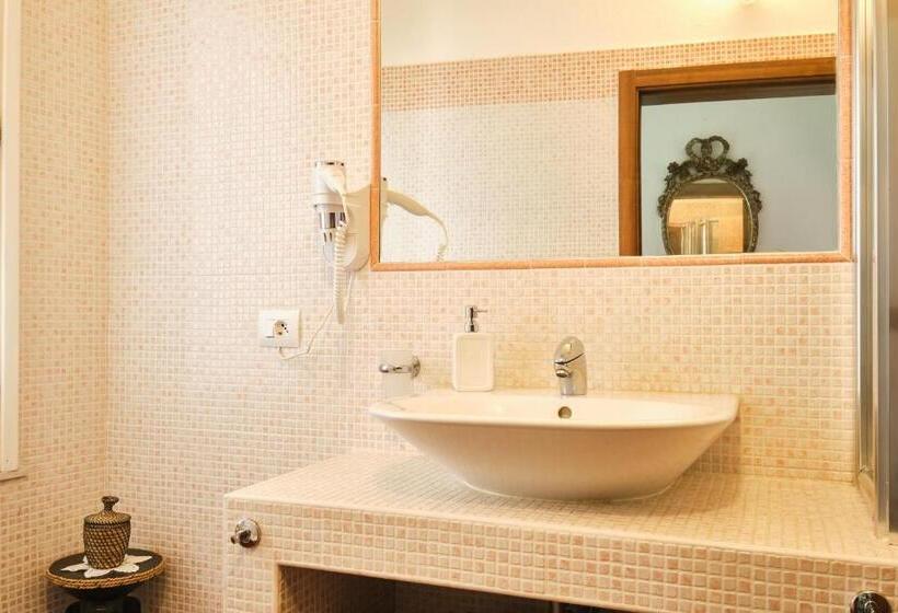 اتاق استاندارد, La Villetta