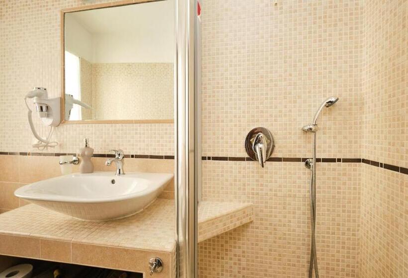 اتاق استاندارد, La Villetta