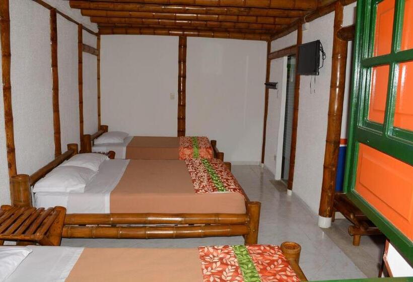 4인용 스탠다드 룸, Finca Hotel La Dulcera