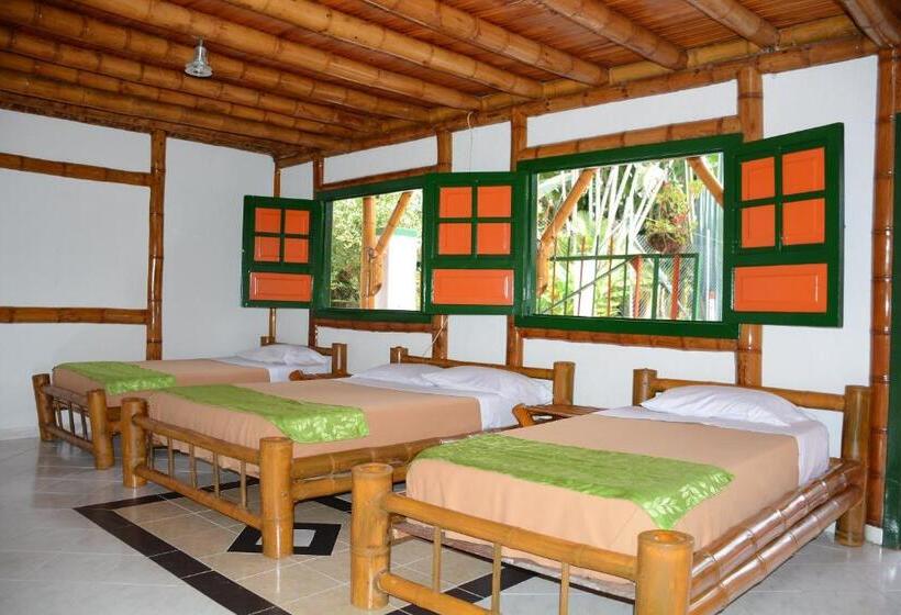 4인용 스탠다드 룸, Finca Hotel La Dulcera