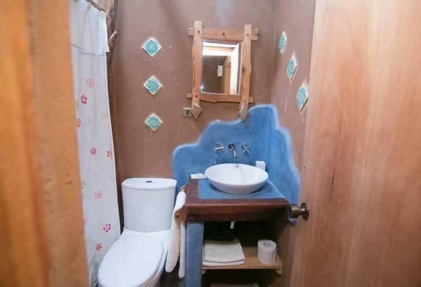 غرفة قياسية, Casona Distante