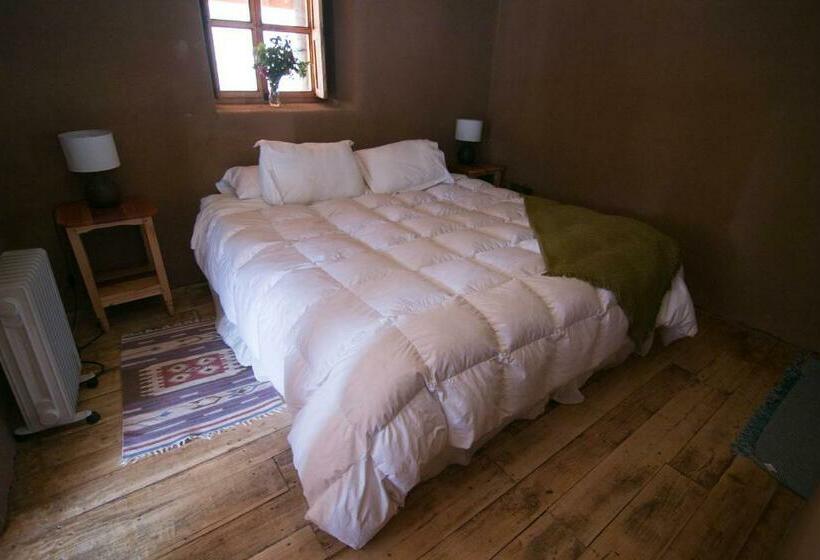 غرفة قياسية, Casona Distante