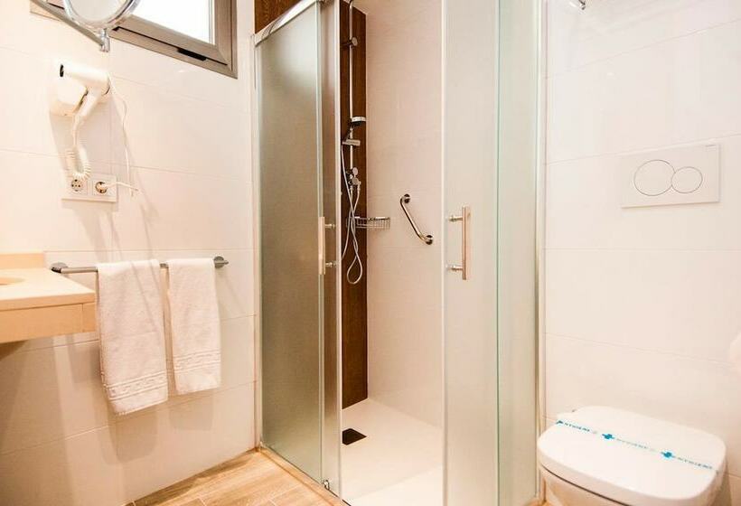 标准三人间, Censal