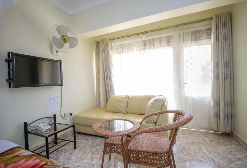اتاق استاندارد, Jinja Safari