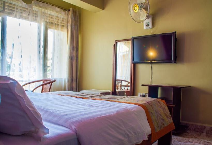 اتاق استاندارد, Jinja Safari