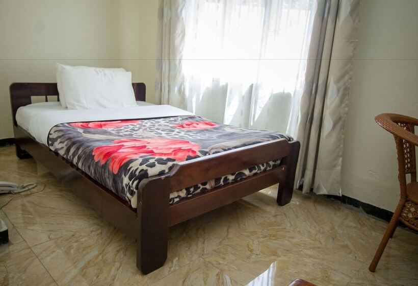 اتاق استاندارد یک نفره, Jinja Safari