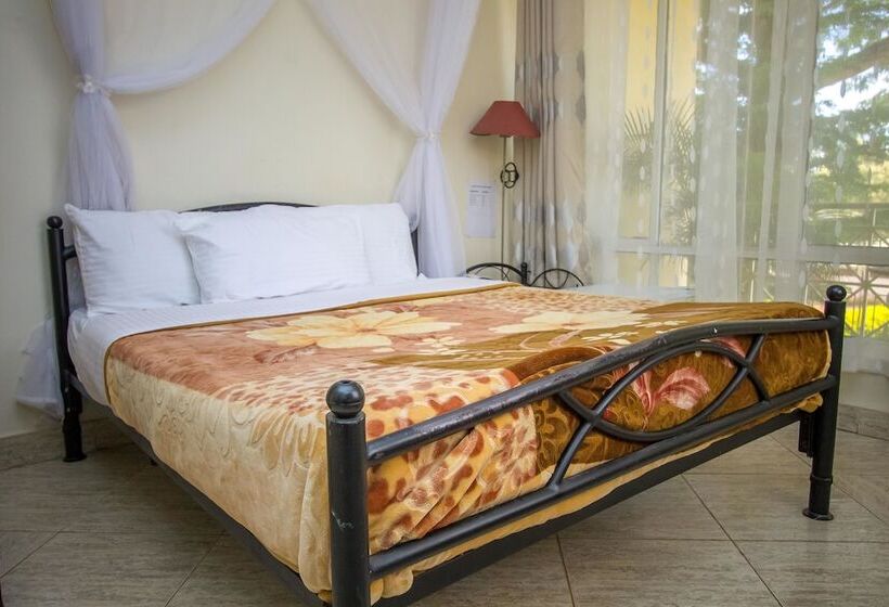 اتاق استاندارد یک نفره, Jinja Safari