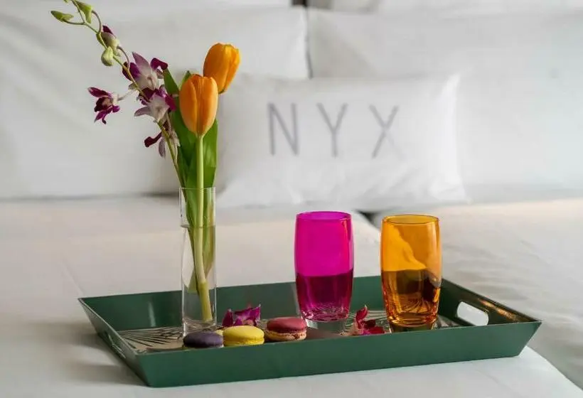 اتاق لوکس سه تخته, Nyx Hotel Milan By Leonardo Hotels