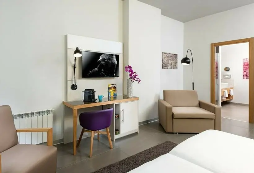 سوییت جونیور, Nyx Hotel Milan By Leonardo Hotels