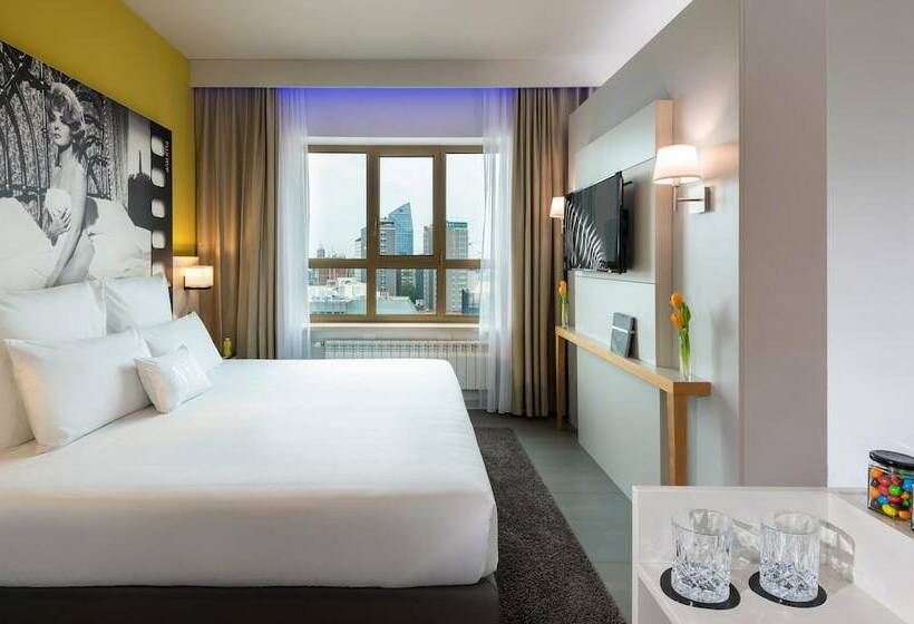 سوییت جونیور, Nyx Hotel Milan By Leonardo Hotels