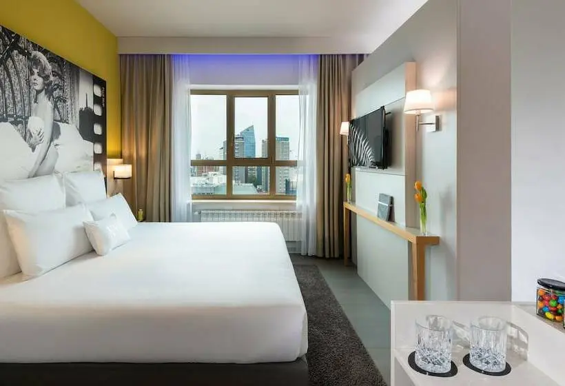 سوییت جونیور, Nyx Hotel Milan By Leonardo Hotels