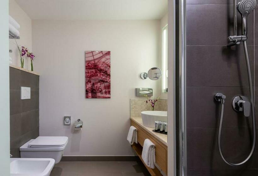 سوییت جونیور, Nyx Hotel Milan By Leonardo Hotels