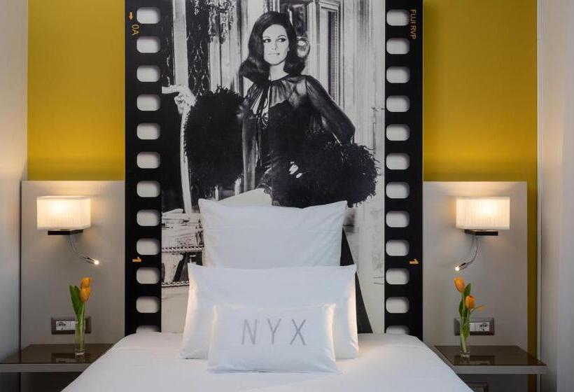 اتاق استاندارد یک نفره, Nyx Hotel Milan By Leonardo Hotels