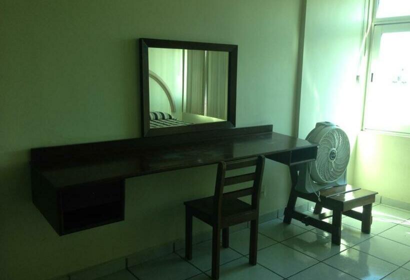 家庭间, Plaza Sahuayo