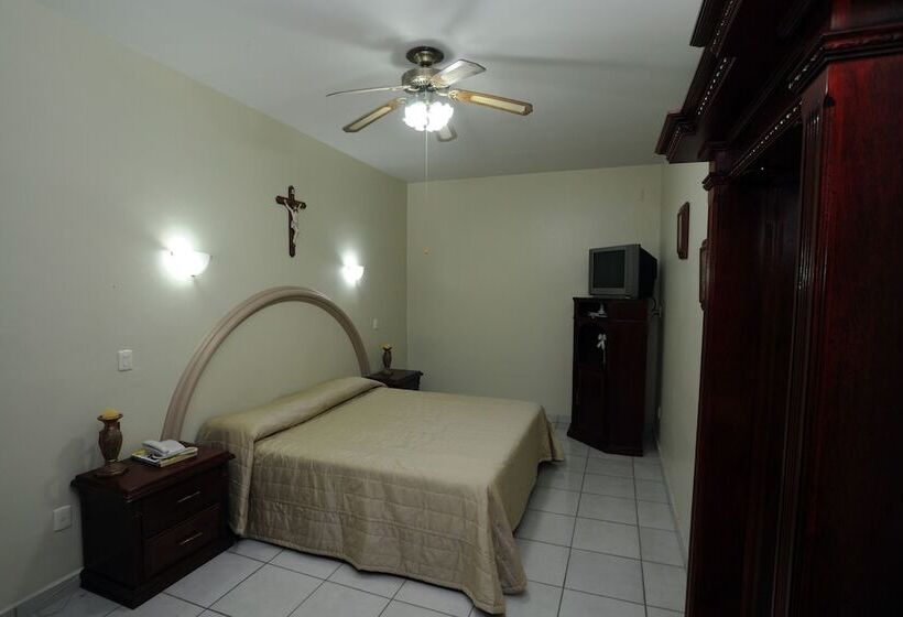 标准间, Plaza Sahuayo