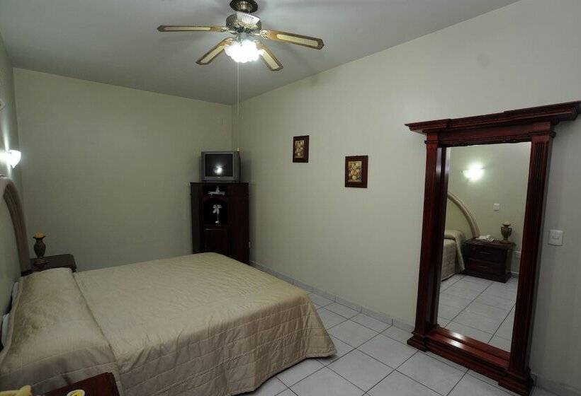 غرفة قياسية, Plaza Sahuayo