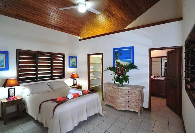 آپارتمان 3 خوابه, Poppys On The Lagoon