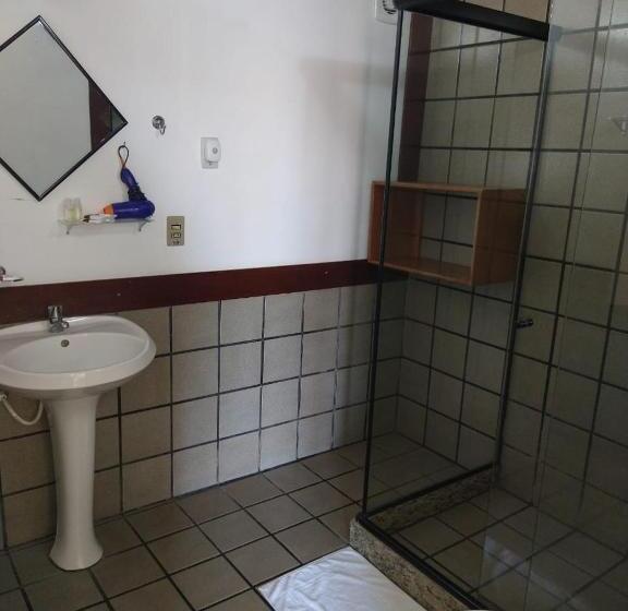 اتاق استاندارد چهارنفره با بالکن, Pousada Genesis