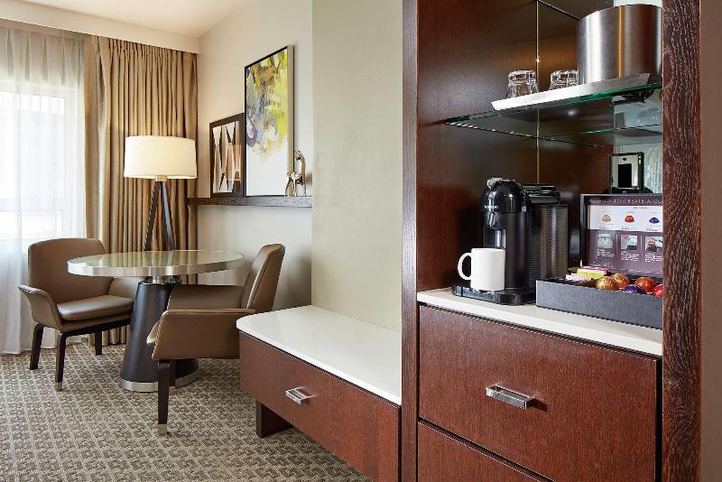 غرفة بريميوم, The Statler Dallas, Curio Collection By Hilton