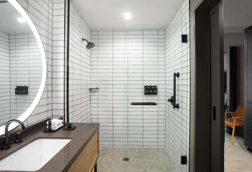 스위트, The Statler Dallas, Curio Collection By Hilton