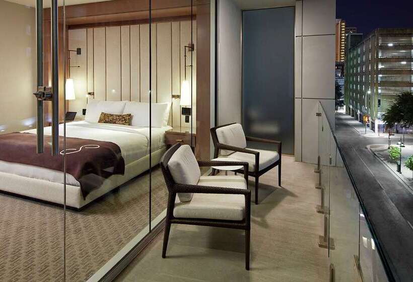 스위트, The Statler Dallas, Curio Collection By Hilton
