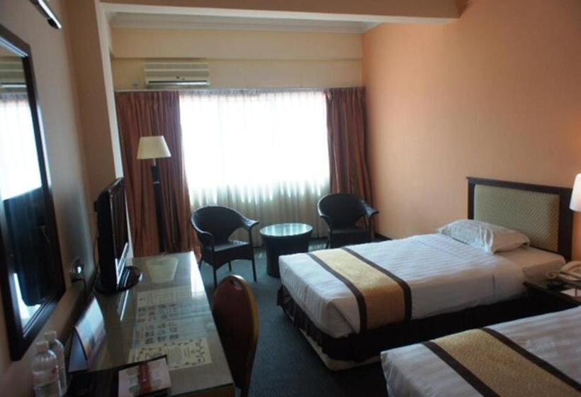 חדר דלוקס, Tyng Garden