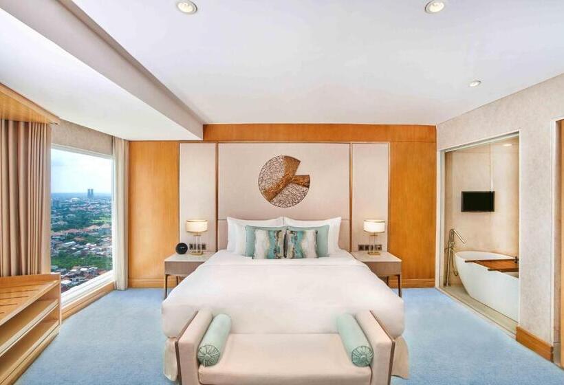 جناح كلوب, Vasa Hotel Surabaya