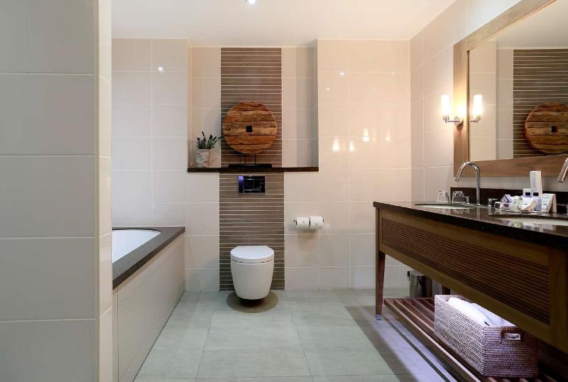 اتاق اجرایی, Vasa Hotel Surabaya