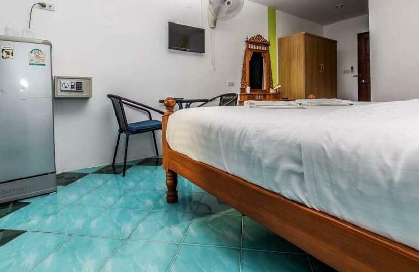 غرفة قياسية مزوَّدة بشُرفة, Nn Apartment