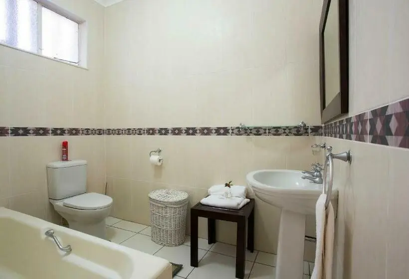 اتاق استاندارد, Tamboti Lodge Guest House