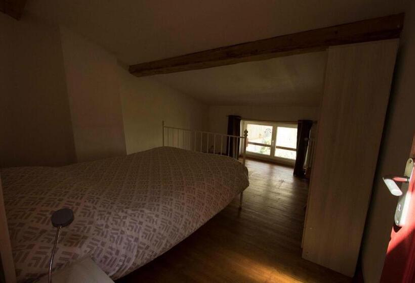 Номер Стандарт Совместная Ванная, Gite D étape Les Diligences