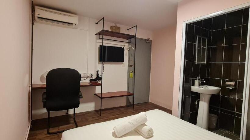 חדר סטנדרט, Misto