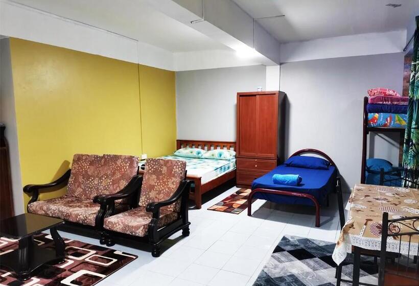 إستديو عائلى, Studio Cameron Highlands Mikayla