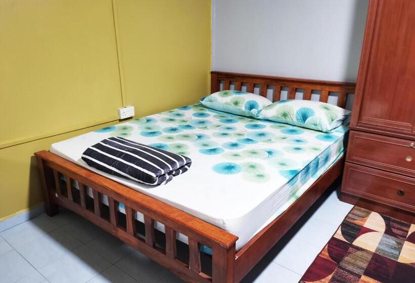 إستديو عائلى, Studio Cameron Highlands Mikayla