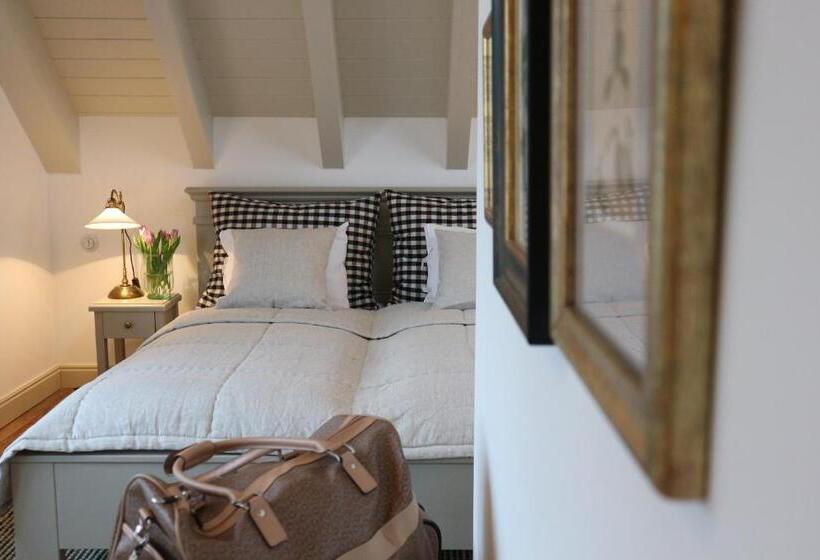 Номер Deluxe, Ráj Na Zemi Venkovský Hotel A Kavárna