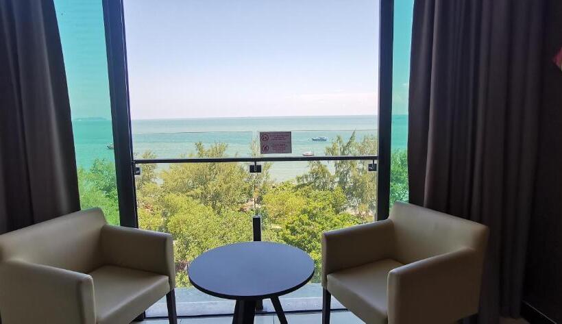 Люкс Вид на Море, Dwharf Seaview Executive Suit Portdickson