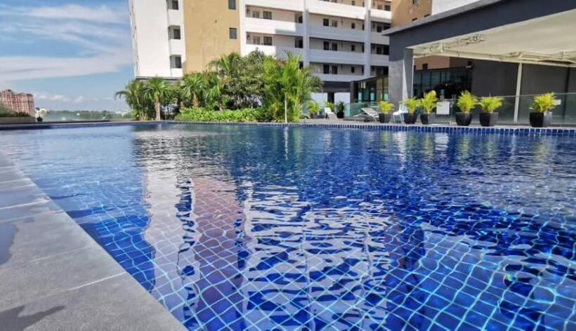 Люкс Вид на Море, Dwharf Seaview Executive Suit Portdickson
