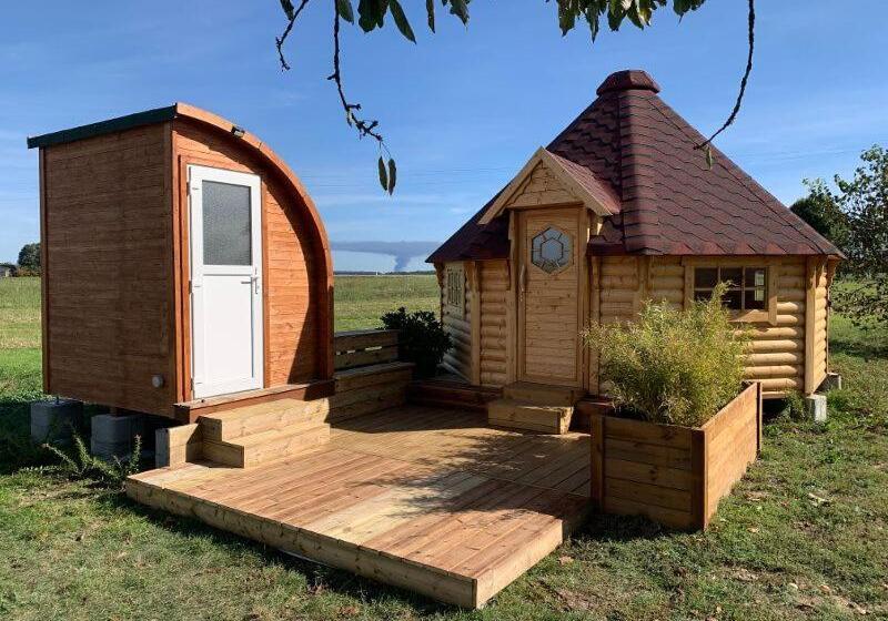 园景标准四人间, La Ménardière