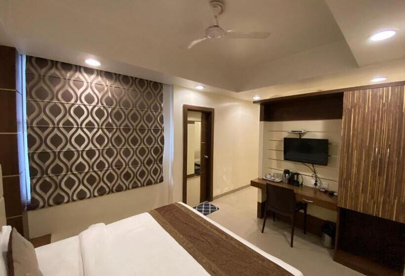 Suite Deluxe, Starlit Select Nirvana