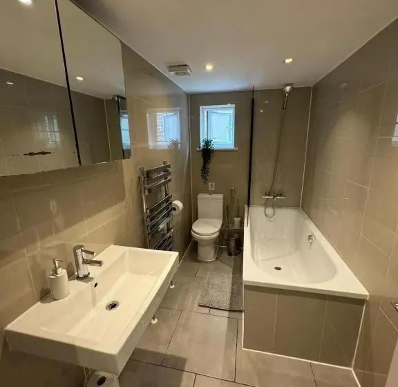 デラックスルーム, Brentford Guest Rooms