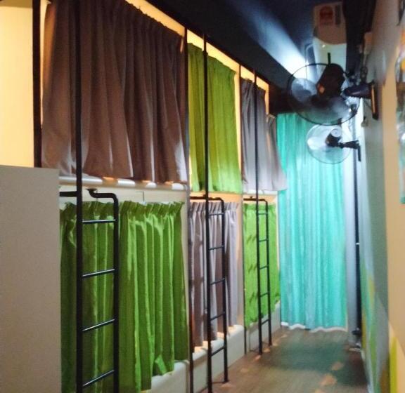 Capsule, Joka Joka Guesthouse