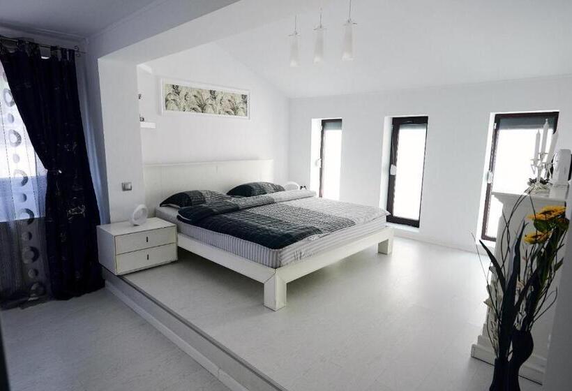 디럭스 룸, La Conac Resort