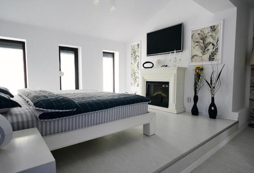 디럭스 룸, La Conac Resort